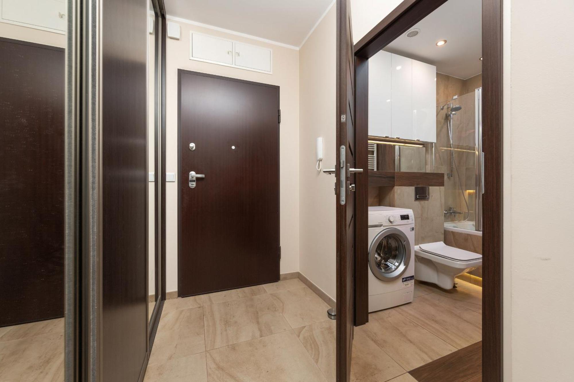 Comfortable Apartment Krakowska Wroclaw With Free Parking By Noclegi Renters المظهر الخارجي الصورة