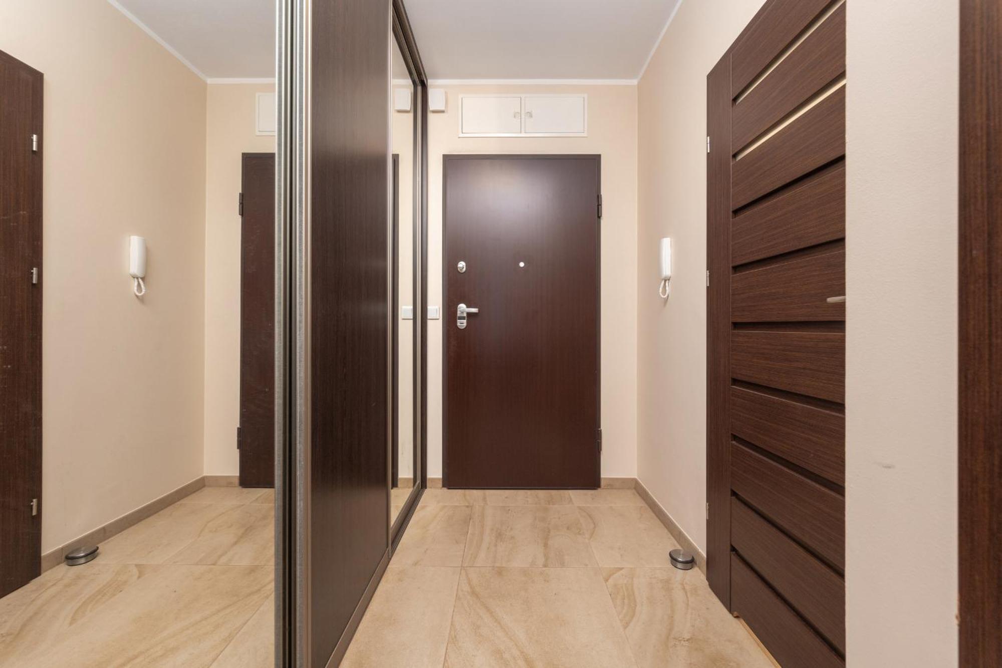 Comfortable Apartment Krakowska Wroclaw With Free Parking By Noclegi Renters المظهر الخارجي الصورة